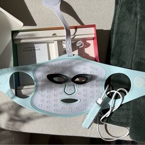Aduro LED Facial Mask